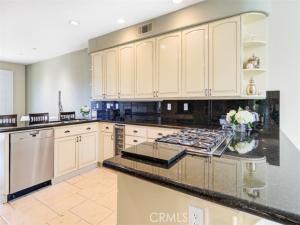MLS #OC26220999 image #0