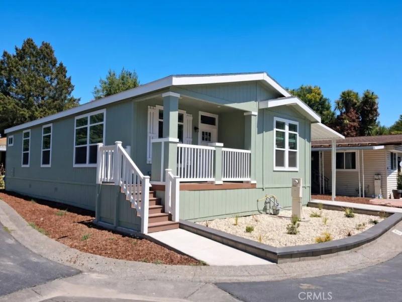 MLS #OC26221225 image #0