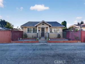 MLS #OC26221281 image #0