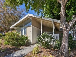 MLS #OC26221873 image #0