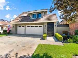 MLS #OC26222010 image #0