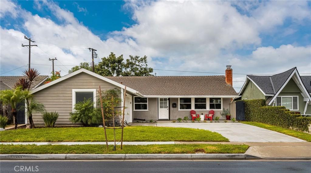 17751 Lewis Huntington Beach CA 92647 | MLS #OC26222042 45 MLS #OC26222042 image #0