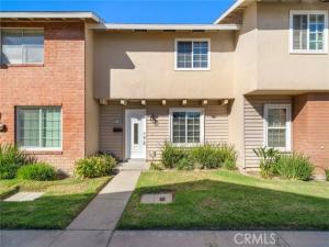 MLS #OC26222257 image #0