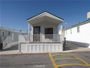 MLS #OC26222341 image #0
