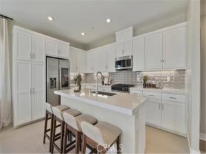 MLS #OC26222580 image #0