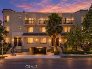 MLS #OC26222671 image #0