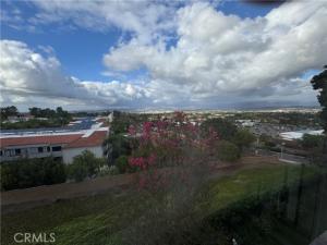MLS #OC26222701 image #0