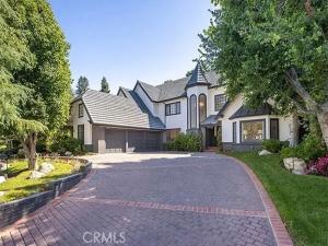 MLS #OC26223383 image #0