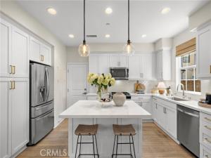 MLS #OC26223707 image #0