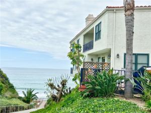 MLS #OC26223864 image #0