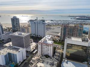 MLS #OC26223940 image #0
