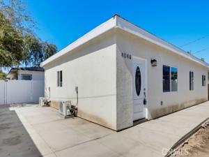 MLS #OC26224284 image #0