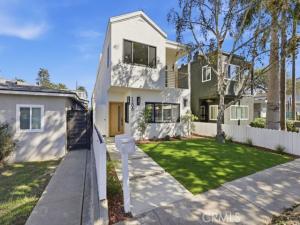 MLS #OC26224556 image #0