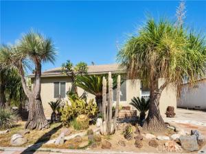 MLS #OC26224616 image #0