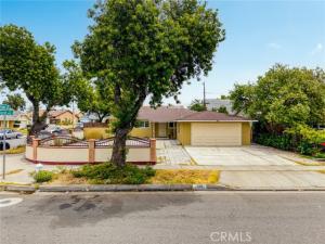 MLS #OC26224753 image #0