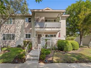 MLS #OC26225295 image #0