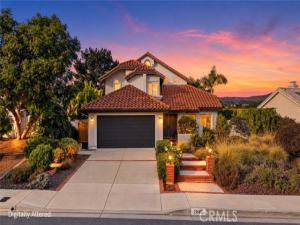 MLS #OC26225689 image #0