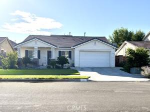 MLS #OC26225985 image #0