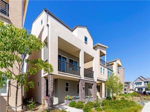 MLS #OC26226015 image #0