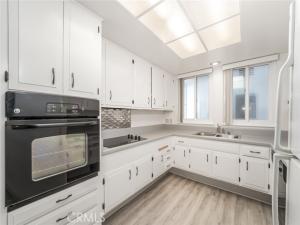 MLS #OC26226282 image #0