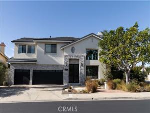 MLS #OC26226497 image #0