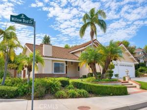 MLS #OC26226797 image #0