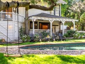 MLS #OC26226812 image #0