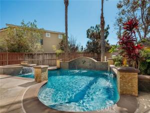 MLS #OC26227168 image #0