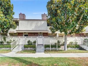 MLS #OC26227711 image #0