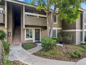 MLS #OC26227941 image #0