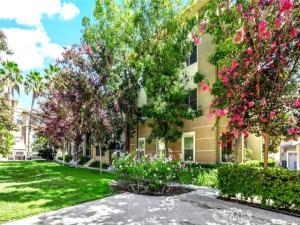 MLS #OC26228324 image #0