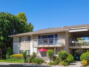 MLS #OC26228396 image #0