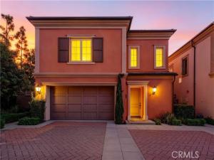 MLS #OC26228667 image #0