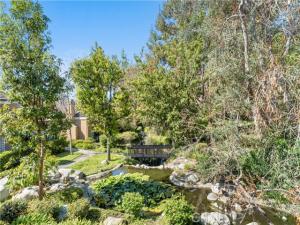 MLS #OC26228700 image #0