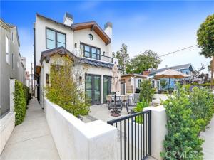 MLS #OC26228722 image #0