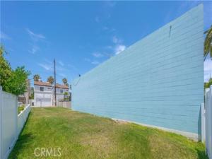MLS #OC26229401 image #0