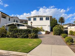 MLS #OC26229657 image #0