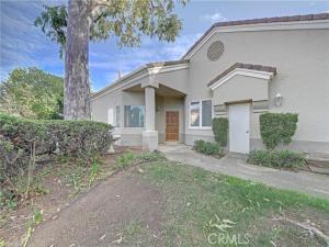 MLS #OC26229706 image #0