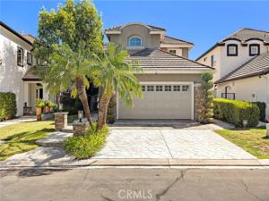 MLS #OC26230135 image #0