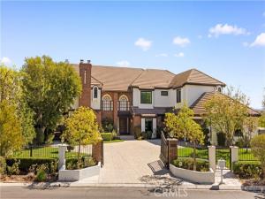 MLS #OC26230834 image #0