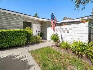 MLS #OC26231126 image #0