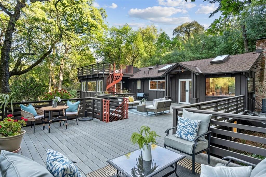 MLS #OR25264143 image #0