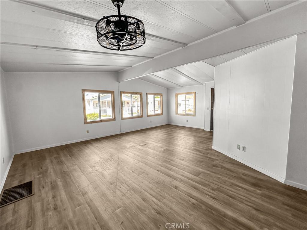 MLS #OR26176524 image #0