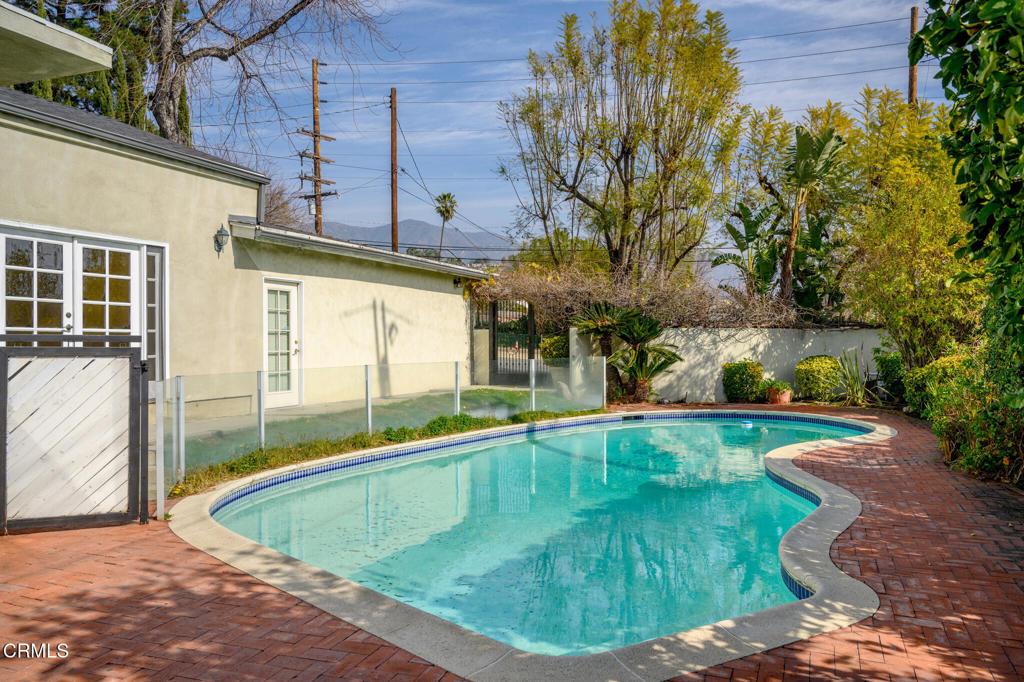 375 Berkshire Avenue La Canada Flintridge img 0