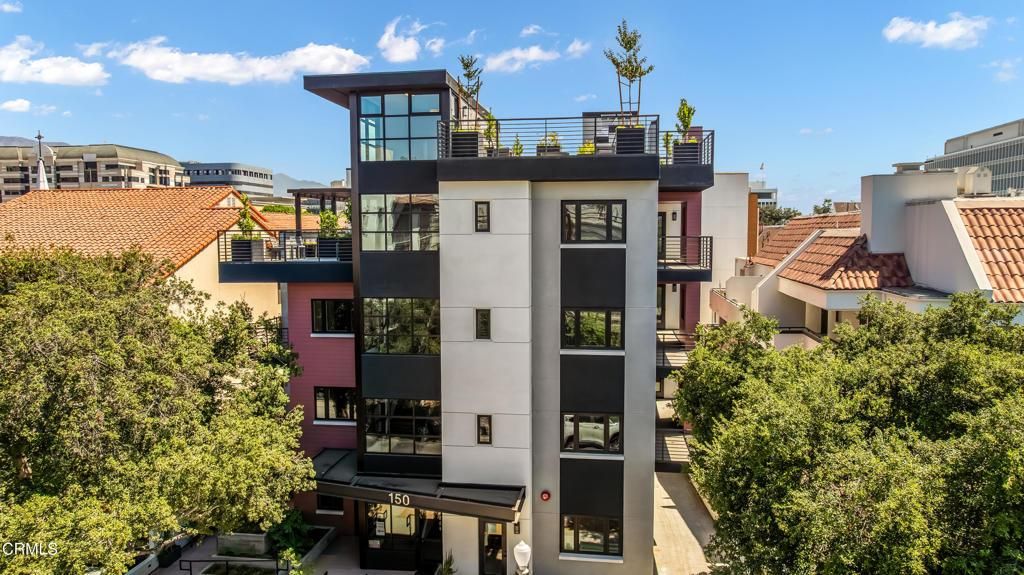 MLS #P1-24960 image #0