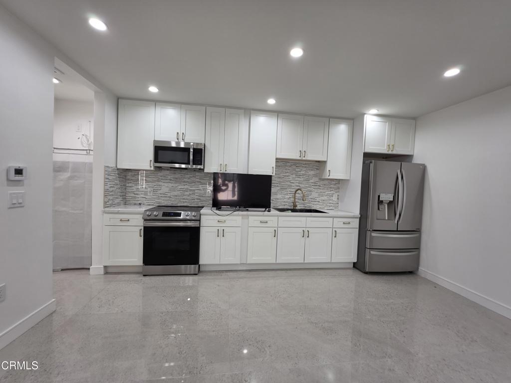 16034 San Fernando Mission BL Granada Hills CA 91344 | MLS #P1-28181 45 MLS #P1-28181 image #0