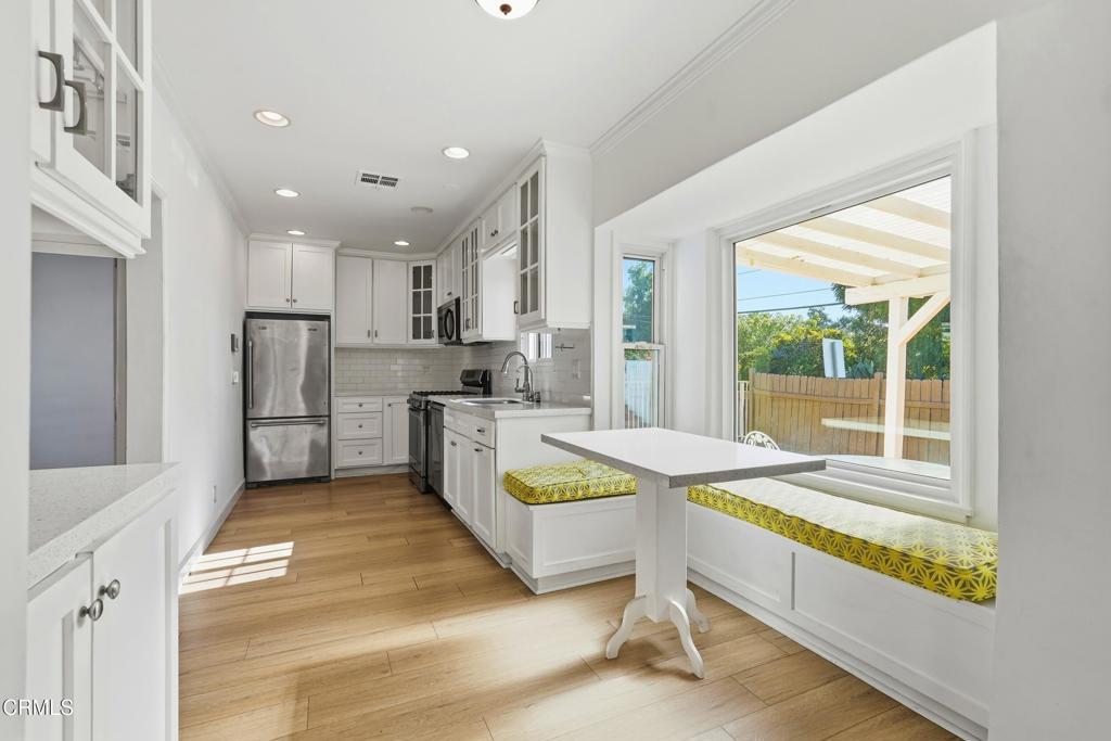 10734 Oro Vista AV Sunland CA 91040 | MLS #P1-28342 45 MLS #P1-28342 image #0