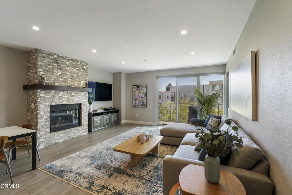 111 S De Lacey AV #304 Pasadena CA 91105 | MLS #P1-28836 45 MLS #P1-28836 image #0