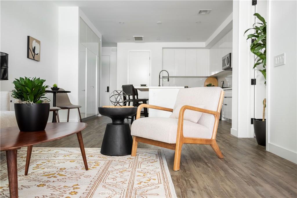 MLS #PF25193591 image #0