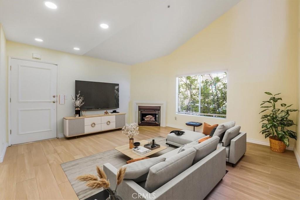 MLS #PI25104037 image #0